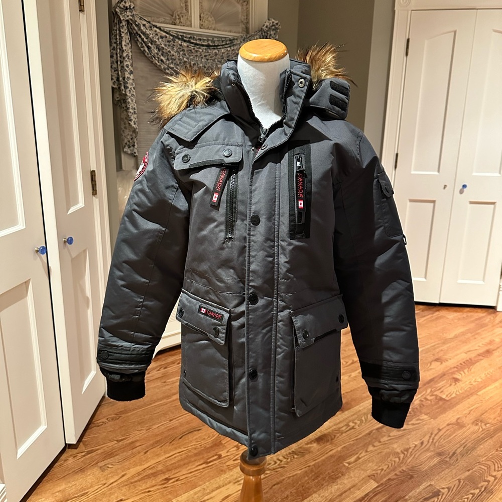Kids Like New Winter Coat with faux fur hood